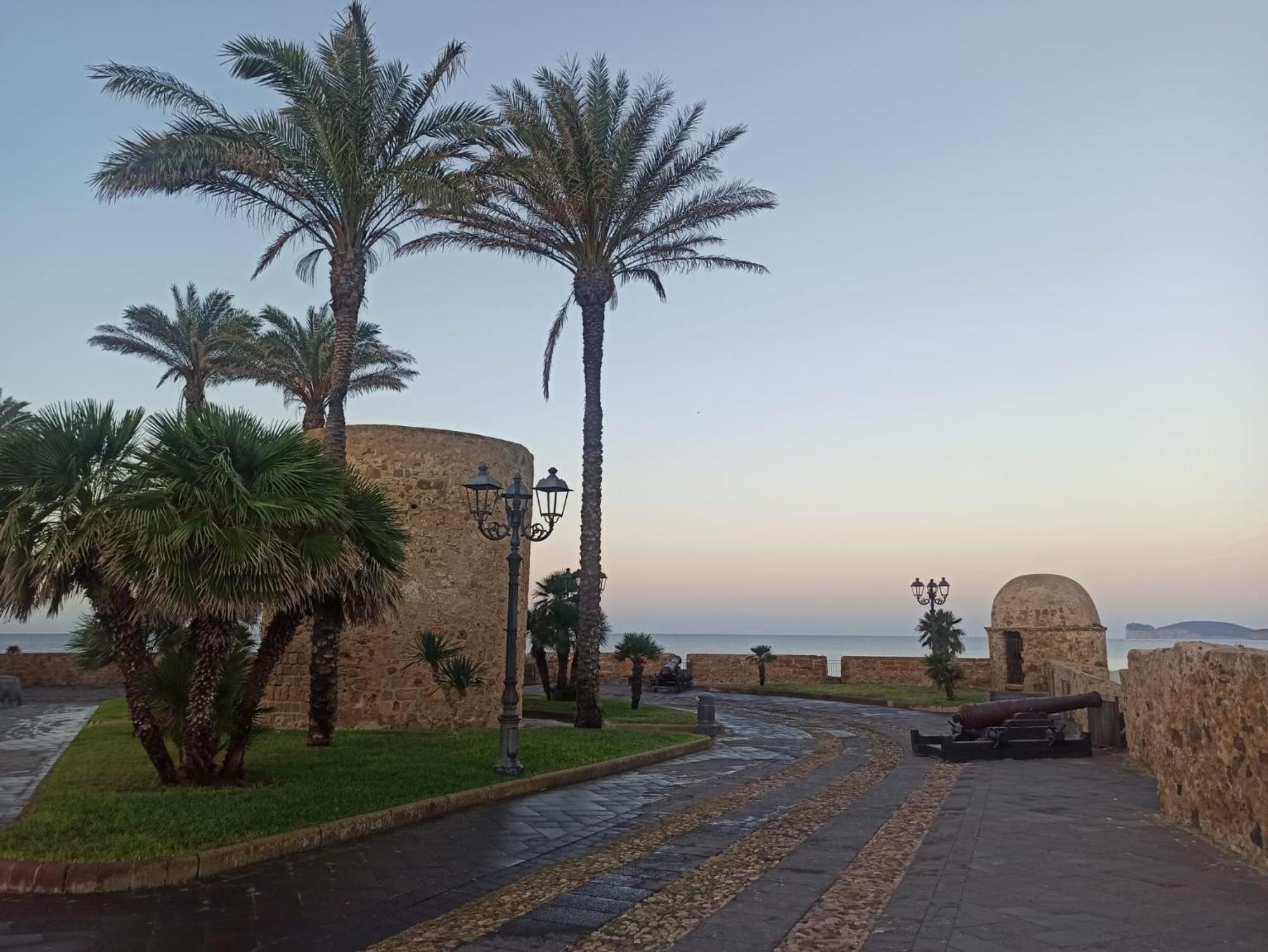 Cathedral House * Alghero